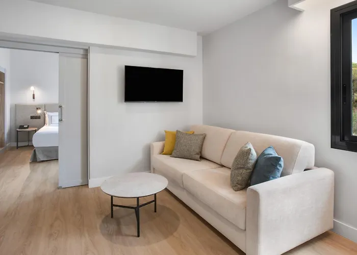 Melia 4 Sup Готель Льорет-де-Мар