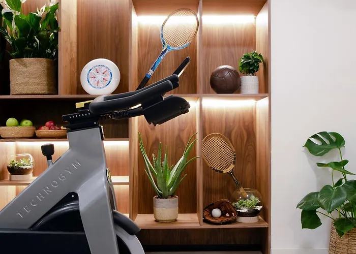 Melia 4 Sup מלון