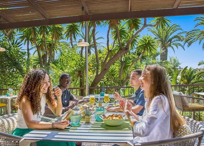 Melia 4 Sup מלון