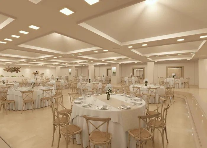 Melia 4 Sup Szálloda 4*